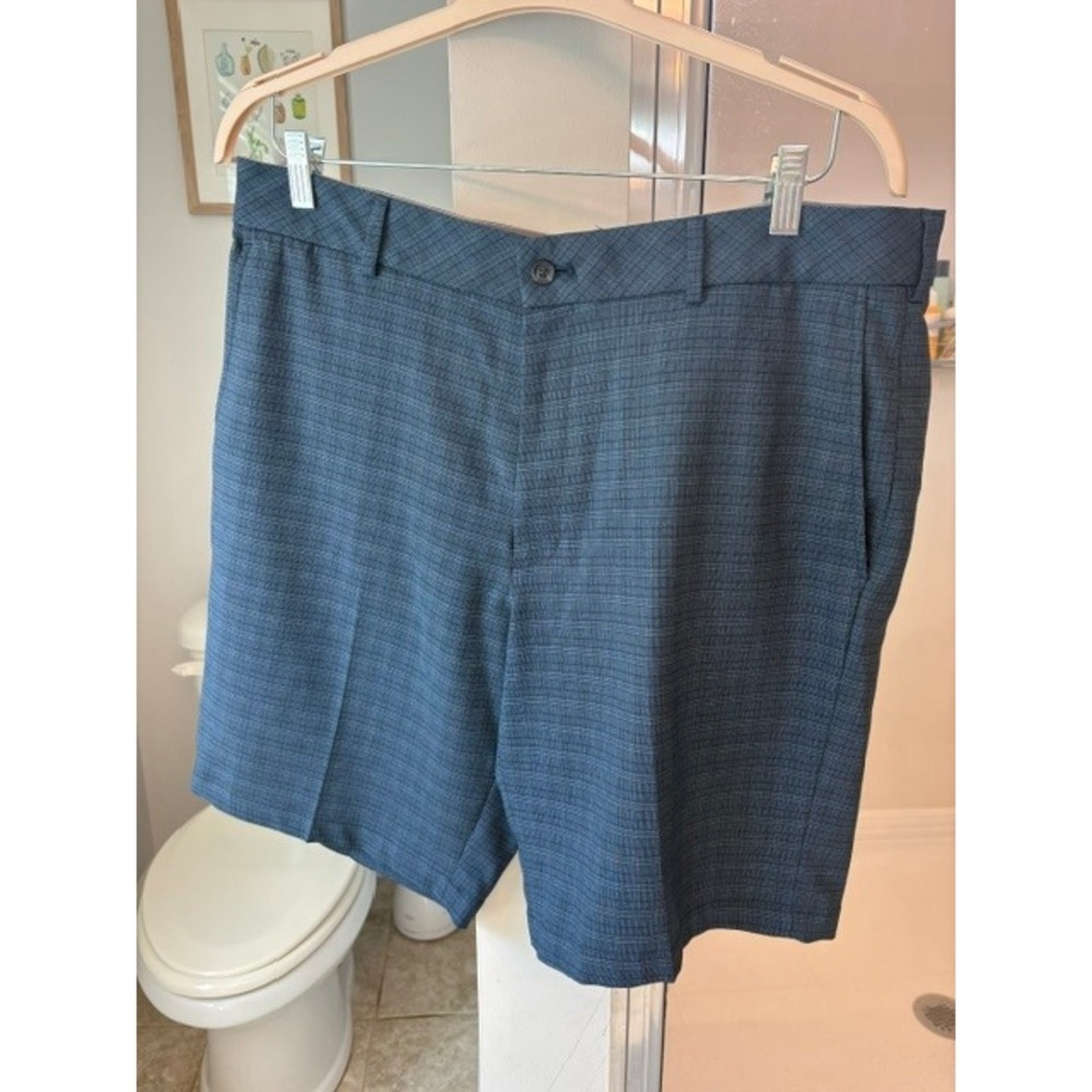 Walter Hagen Performance 11 Men's Golf Shortsβ Blue Plaid Flat Front Size 38